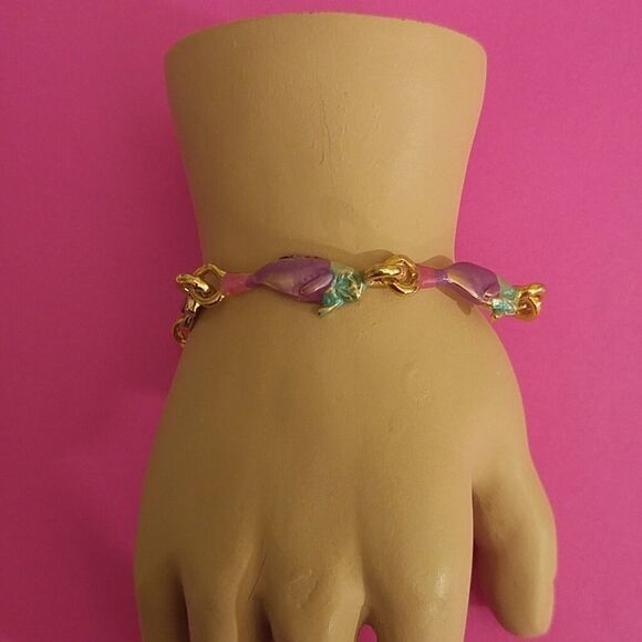 LADIES MULTI COLOR FISH DESIGN BRACLET - Picture 1 of 4